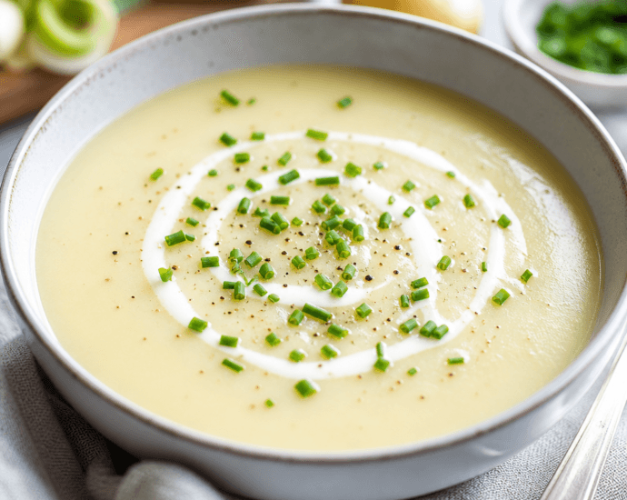 Creamy Potato Leek Soup with Fresh Chives