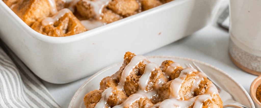Cozy Cinnamon Roll Bread Pudding Recipe