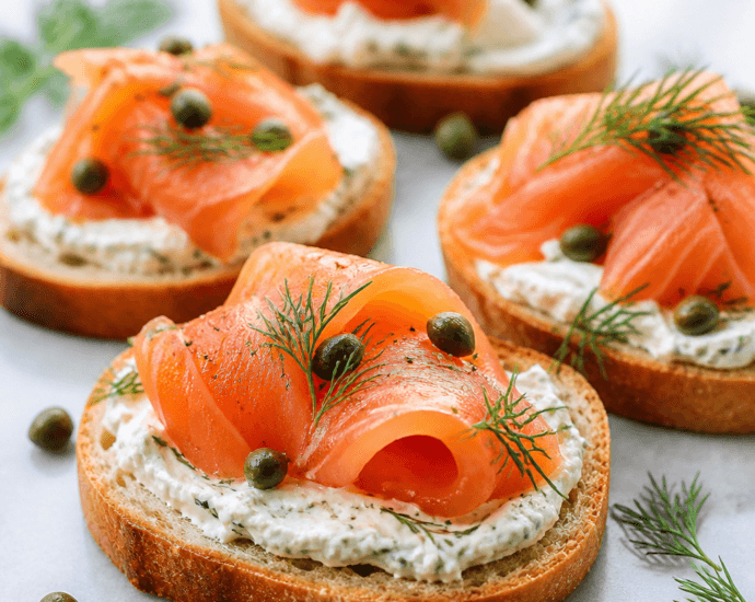 Smoked Salmon Crostini with Creamy Dill Spread