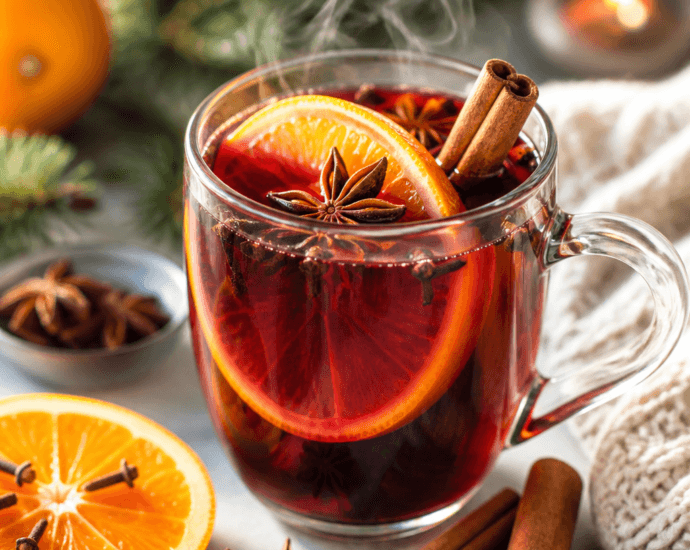 Mulled Wine with Citrus and Cloves