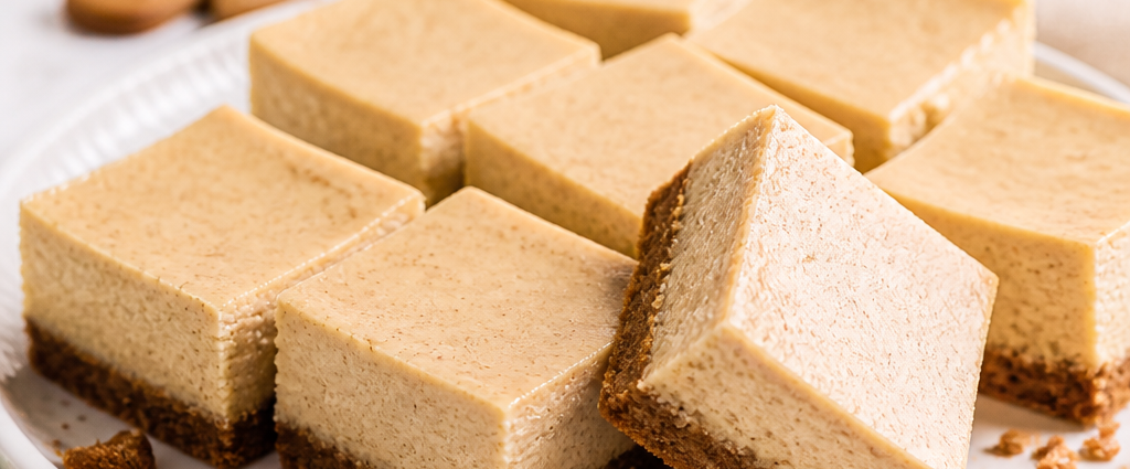 Gingerbread Cookie Cheesecake Bars Recipe for Holiday Baking